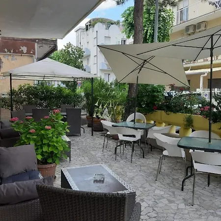 In Guest - New Cirene Triple Economy With Half * Rimini